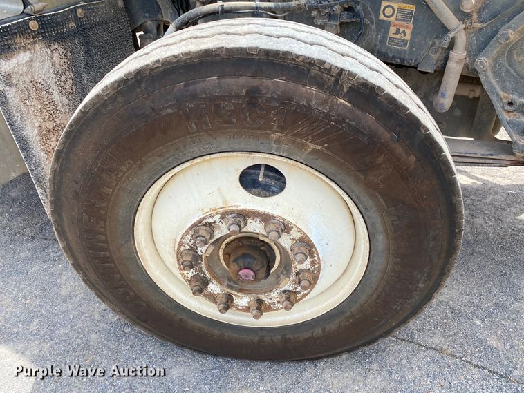 image for item HG9136 2014 Kenworth T805  dump truck