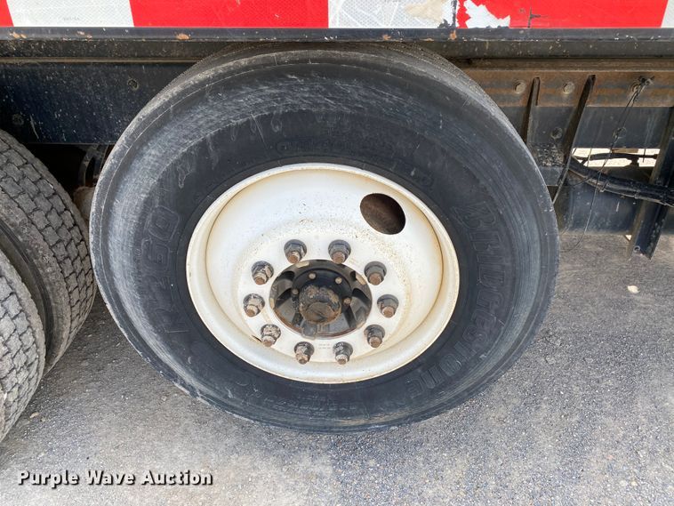 image for item HG9136 2014 Kenworth T805  dump truck