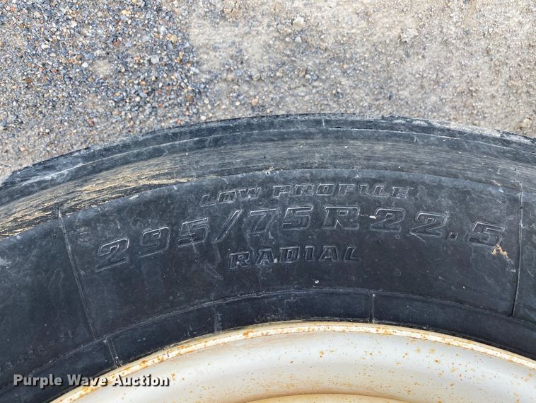 image for item HG9136 2014 Kenworth T805  dump truck