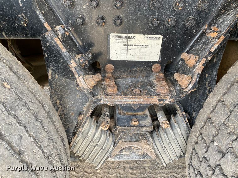 image for item HG9136 2014 Kenworth T805  dump truck