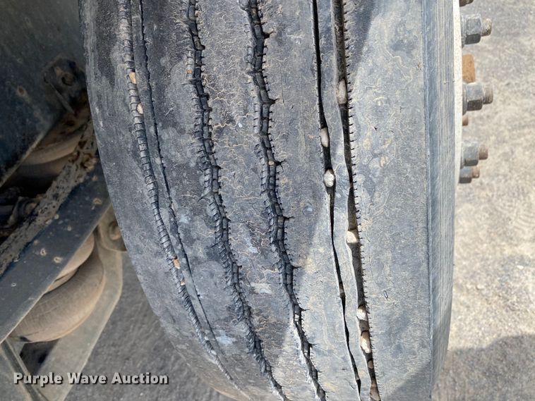 image for item HG9136 2014 Kenworth T805  dump truck