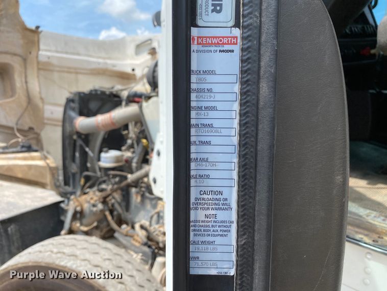 image for item HG9136 2014 Kenworth T805  dump truck