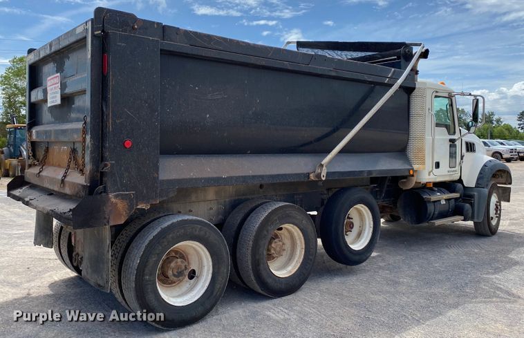 image for item HG9137 2009 Mack Granite GU713  dump truck