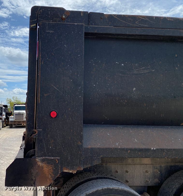 image for item HG9137 2009 Mack Granite GU713  dump truck