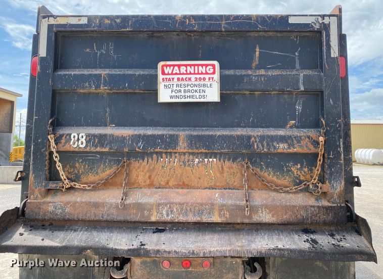 image for item HG9137 2009 Mack Granite GU713  dump truck
