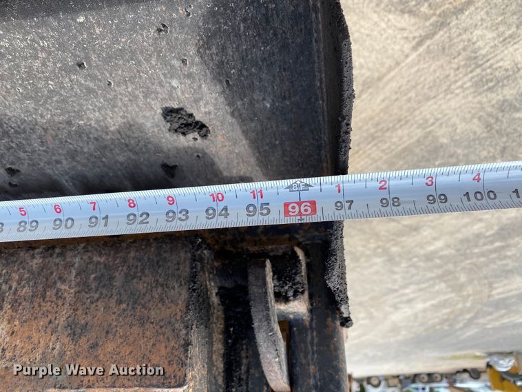 image for item HG9137 2009 Mack Granite GU713  dump truck