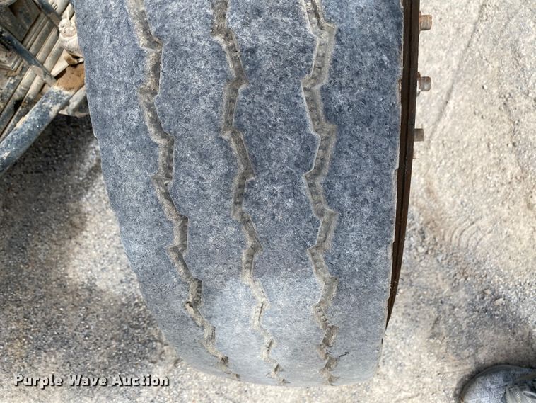 image for item HG9137 2009 Mack Granite GU713  dump truck