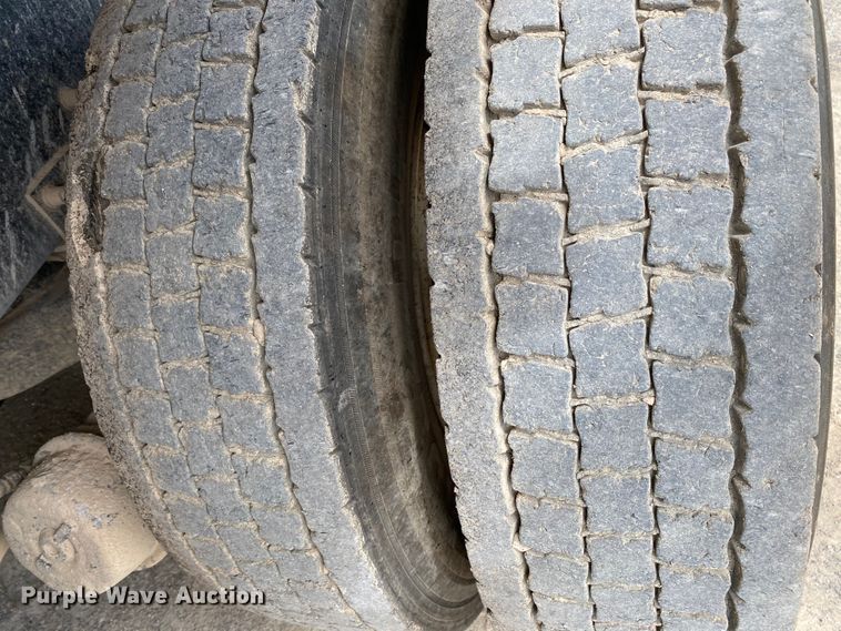 image for item HG9137 2009 Mack Granite GU713  dump truck