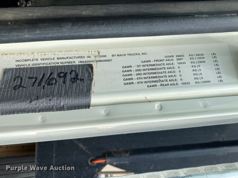 image for item HG9137 2009 Mack Granite GU713  dump truck