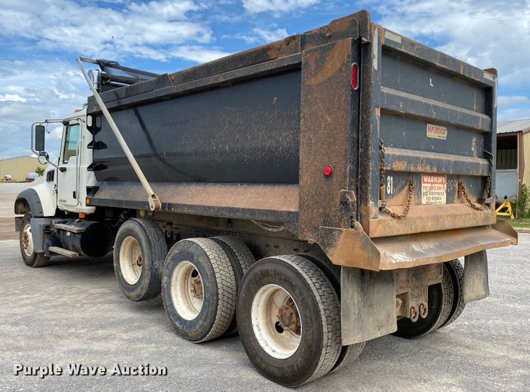 image for item HG9138 2009 Mack GU713  dump truck