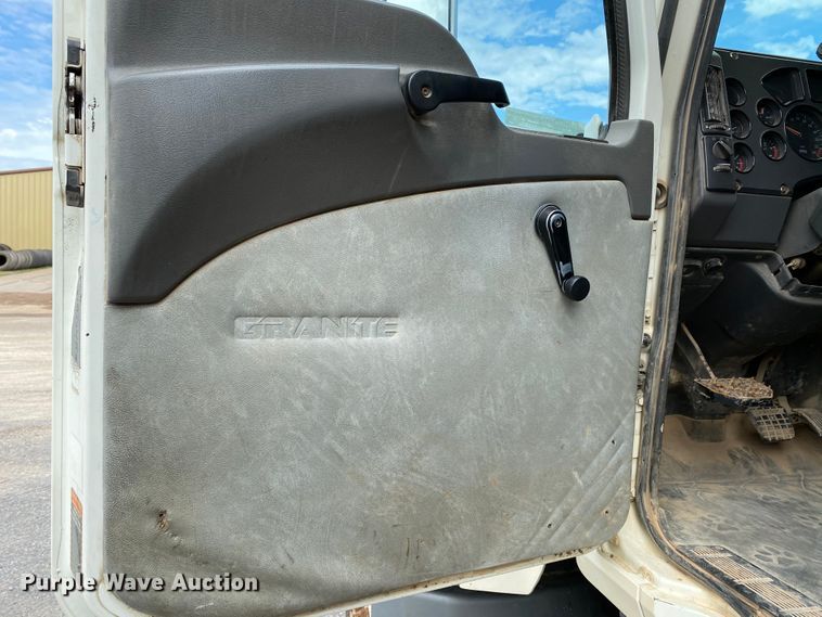 image for item HG9138 2009 Mack GU713  dump truck