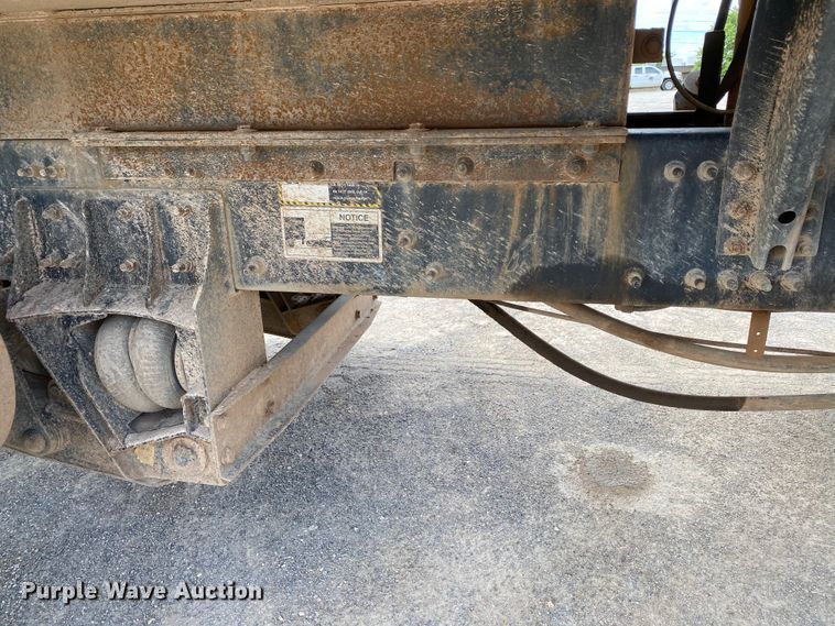 image for item HG9138 2009 Mack GU713  dump truck