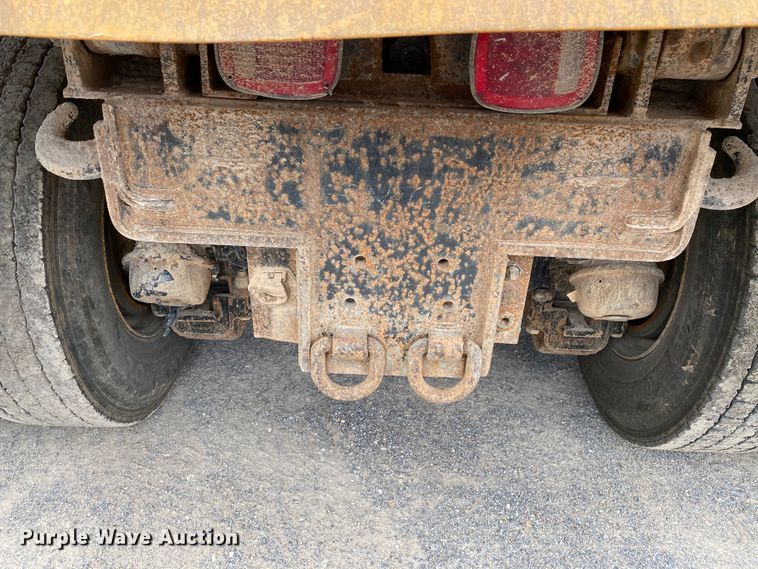 image for item HG9138 2009 Mack GU713  dump truck