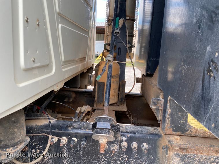 image for item HG9138 2009 Mack GU713  dump truck