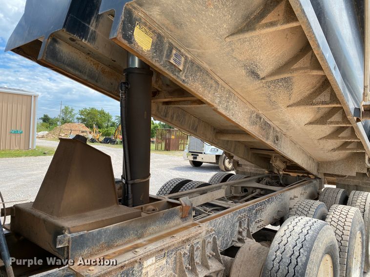 image for item HG9138 2009 Mack GU713  dump truck