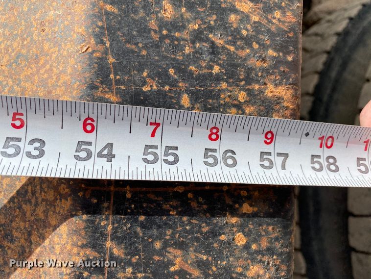 image for item HG9138 2009 Mack GU713  dump truck