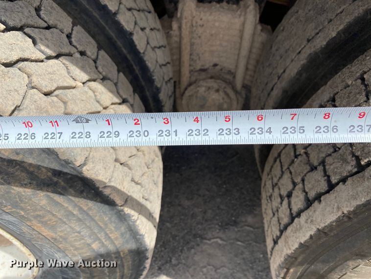 image for item HG9138 2009 Mack GU713  dump truck