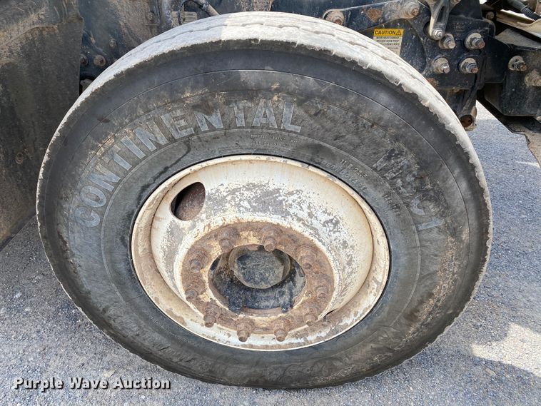 image for item HG9138 2009 Mack GU713  dump truck