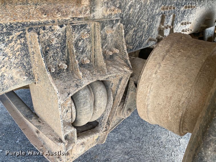 image for item HG9138 2009 Mack GU713  dump truck