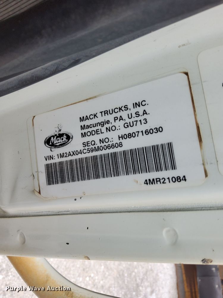 image for item HG9138 2009 Mack GU713  dump truck