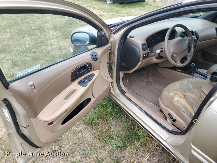 image for item HK9171 1998 Chrysler Concorde LXI