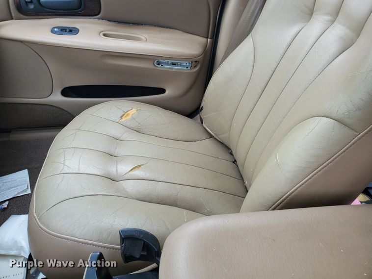 image for item HK9171 1998 Chrysler Concorde LXI