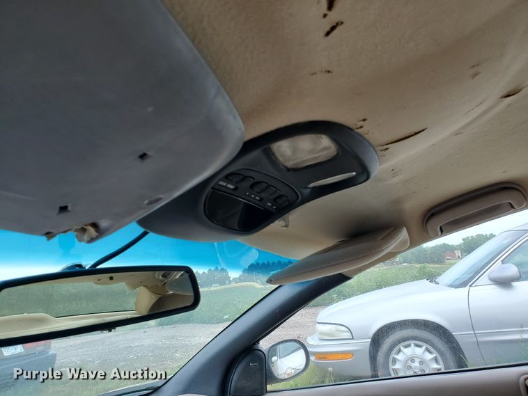 image for item HK9171 1998 Chrysler Concorde LXI