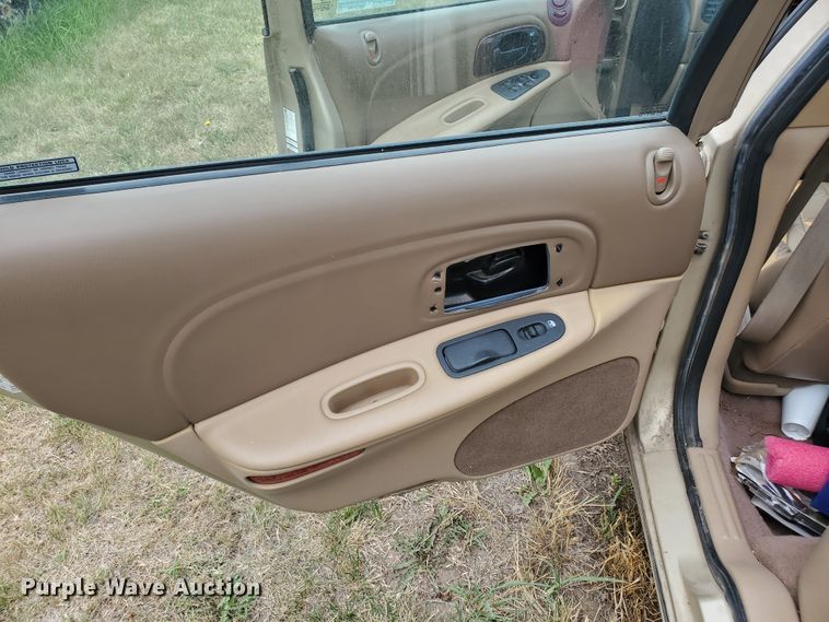 image for item HK9171 1998 Chrysler Concorde LXI