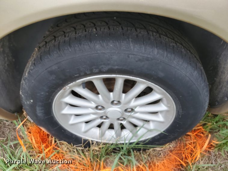 image for item HK9171 1998 Chrysler Concorde LXI