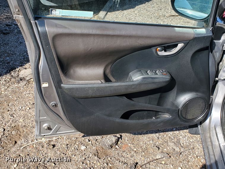 image for item HK9175 2009 Honda Fit