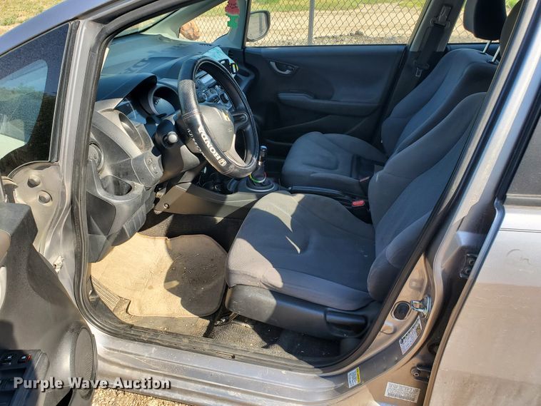 image for item HK9175 2009 Honda Fit