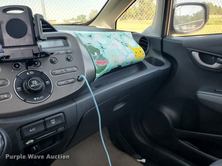 image for item HK9175 2009 Honda Fit