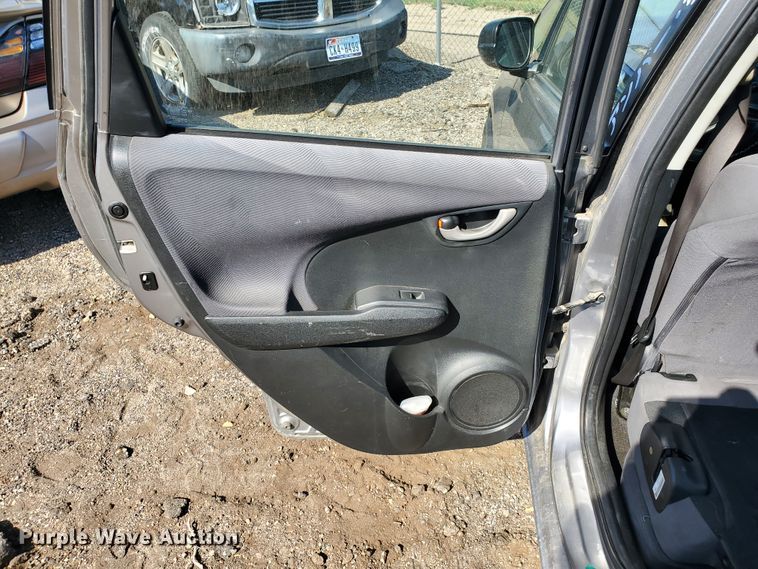 image for item HK9175 2009 Honda Fit