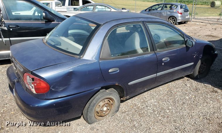 image for item HK9176 2000 Chevrolet Metro