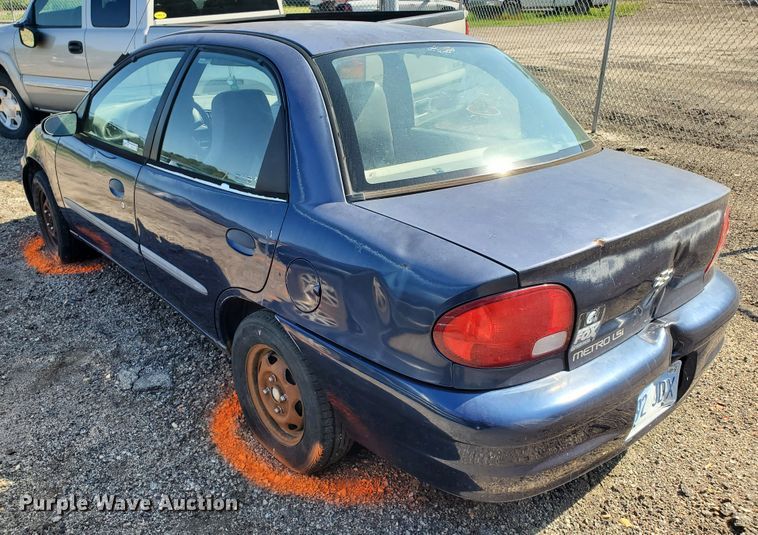 image for item HK9176 2000 Chevrolet Metro