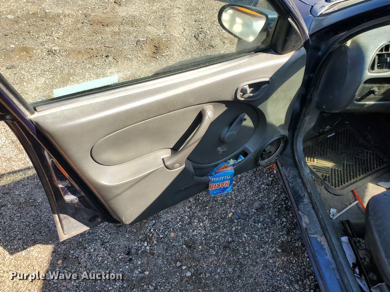 image for item HK9176 2000 Chevrolet Metro