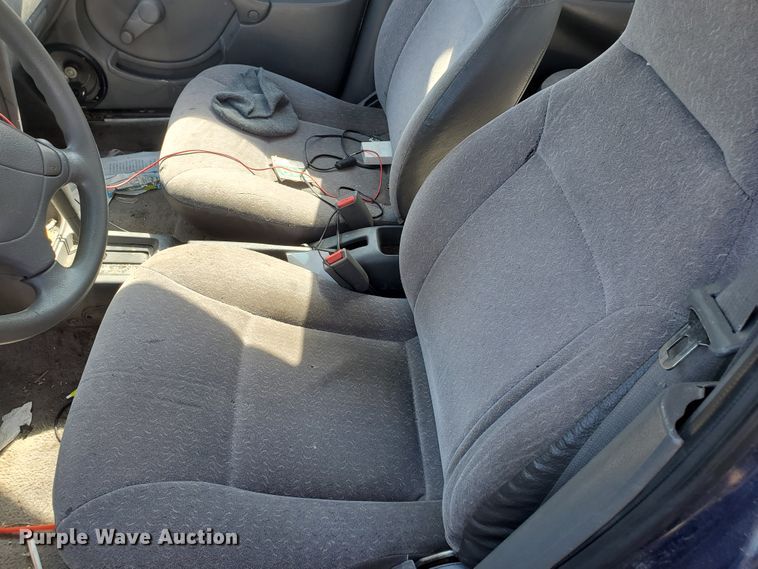 image for item HK9176 2000 Chevrolet Metro