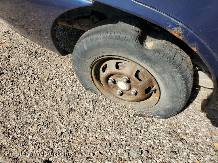 image for item HK9176 2000 Chevrolet Metro