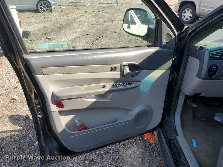 image for item HK9177 2002 Buick Rendezvous CX  SUV