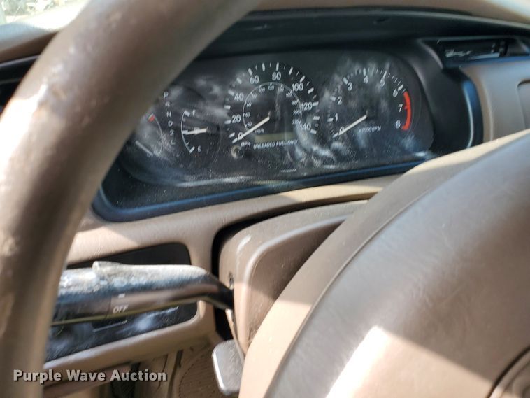 image for item HK9178 1999 Toyota Camry LE