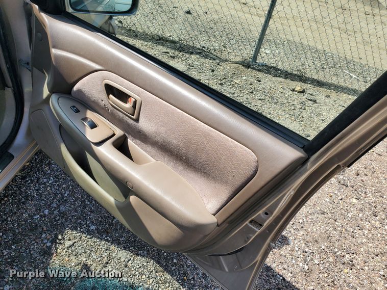 image for item HK9178 1999 Toyota Camry LE