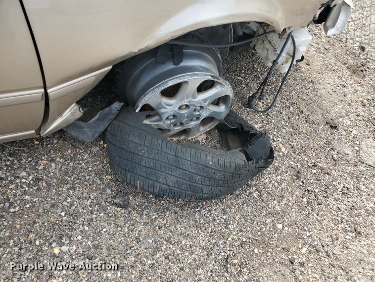 image for item HK9178 1999 Toyota Camry LE