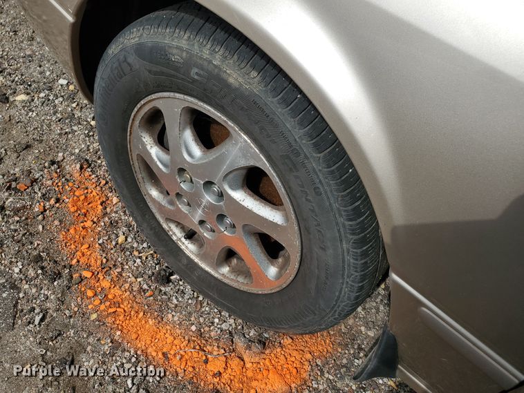 image for item HK9178 1999 Toyota Camry LE