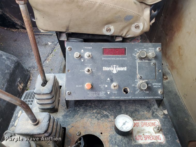 image for item HK9182 1991 International 4900  dump truck