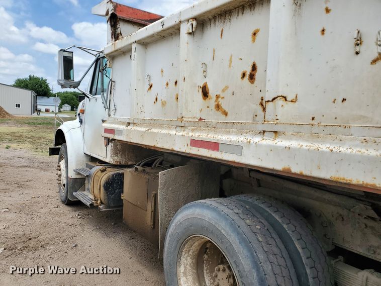 image for item HK9182 1991 International 4900  dump truck