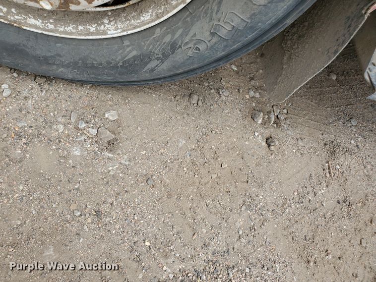 image for item HK9182 1991 International 4900  dump truck