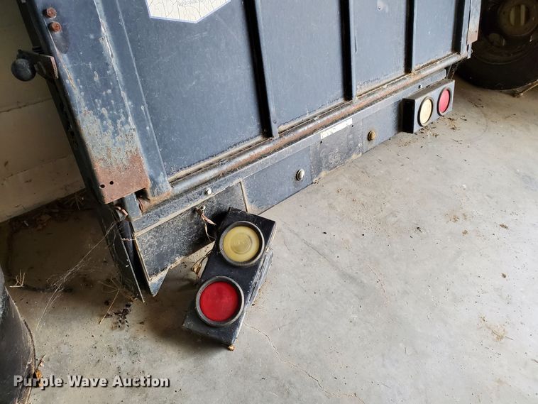 image for item HK9209 Tommy Gate 64P Series 1000 end gate lift