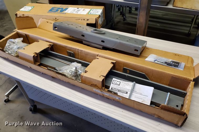 image for item HK9210 B&W 1059R Turnoverball gooseneck hitch