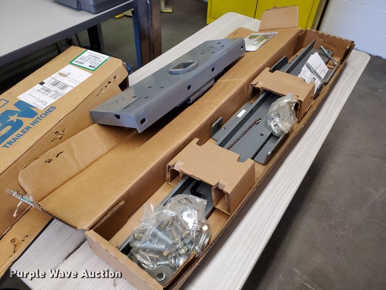 image for item HK9210 B&W 1059R Turnoverball gooseneck hitch