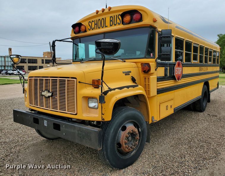 image for item HK9222 1997 Chevrolet  Blue Bird school bus